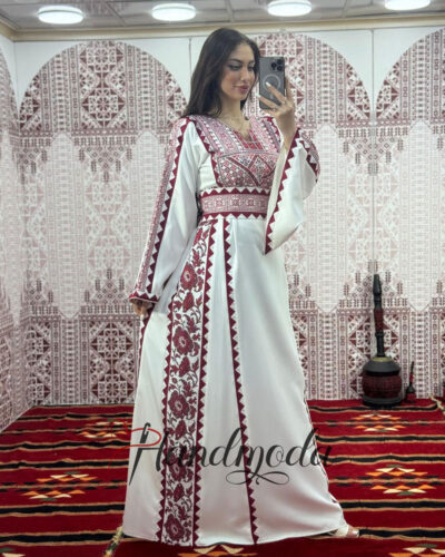 Palestinian Tatreez dress embroidered Thobe 3