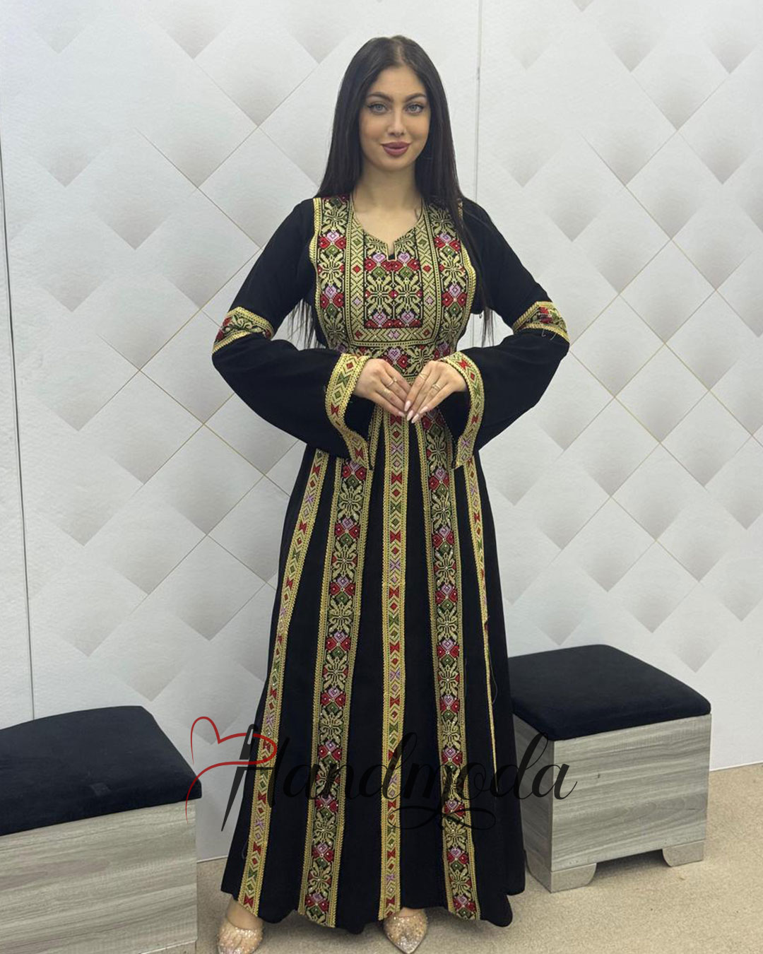 Sanaa Palestinian Tatreez embroidered dress Thobe 1