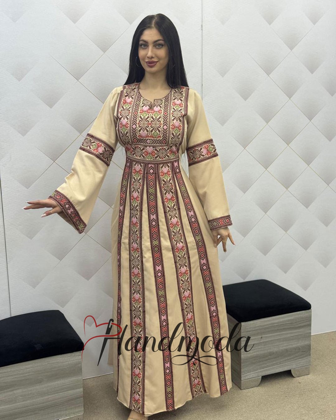 Sanaa Palestinian Tatreez embroidered dress Thobe 8